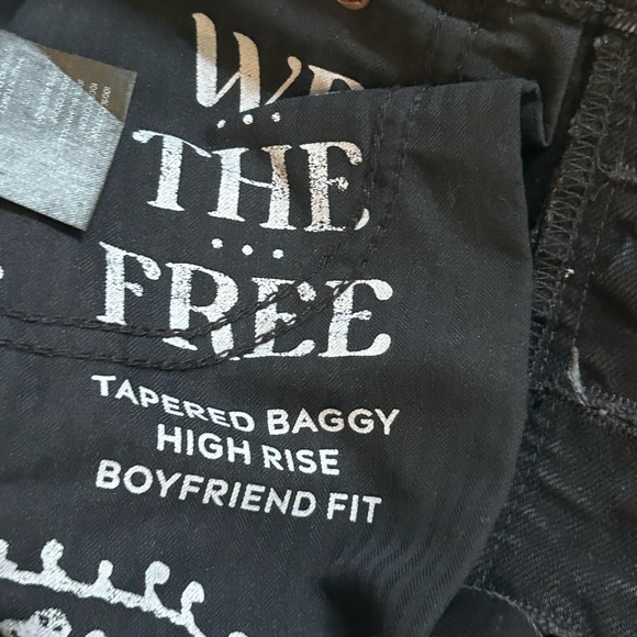 Free People We The Free Black Tapered Baggy High Rise Boyfriend Fit Jeans 26 NWT - Picture 11 of 12